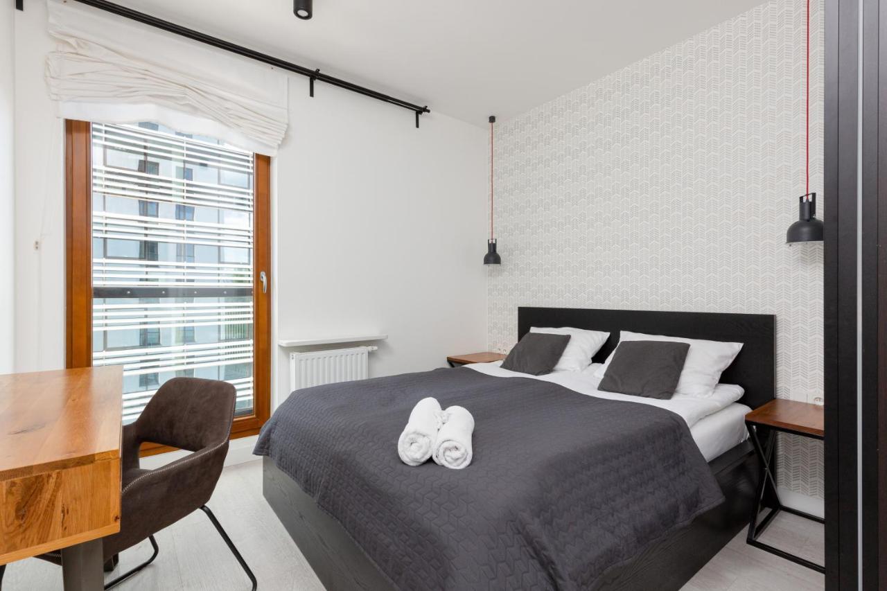 City Center Apartments Grzybowska With Parking By Noclegi Renters Varsó Kültér fotó
